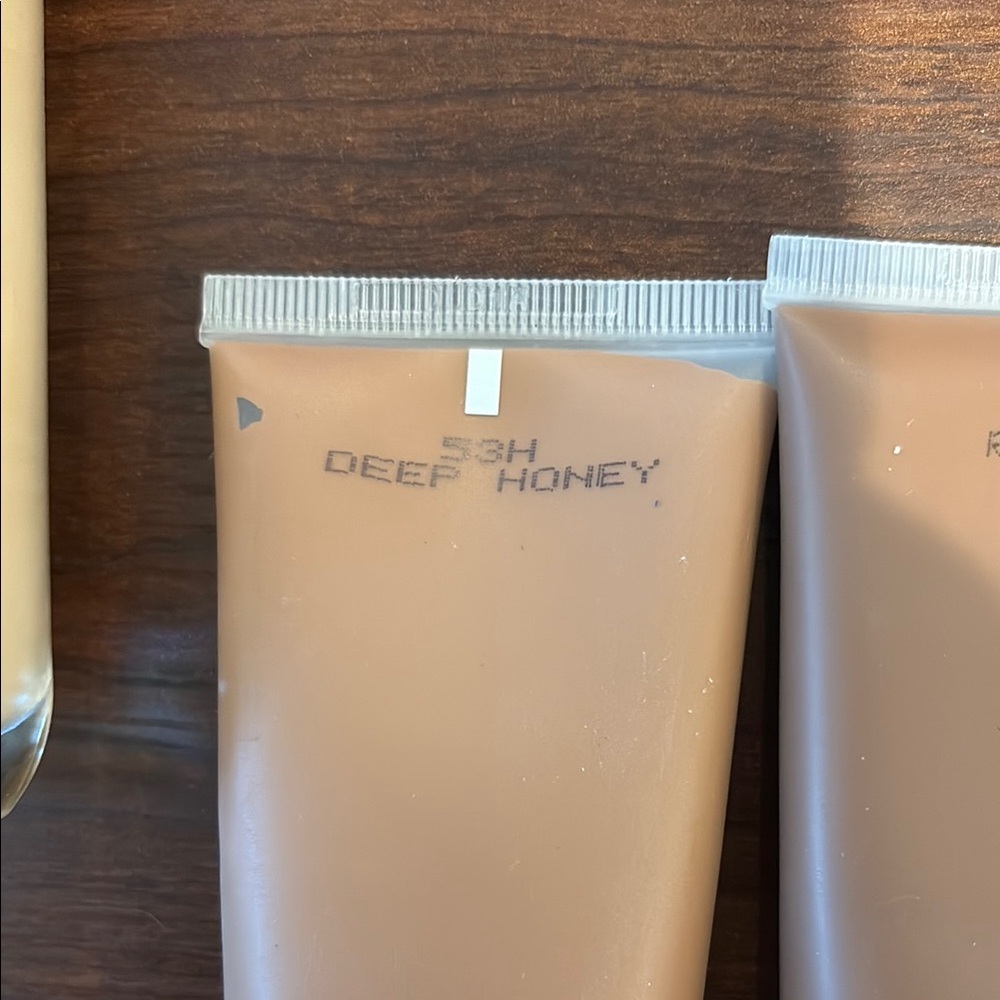 Tarte Amazonian Clay Foundation - Picture 4 of 5
